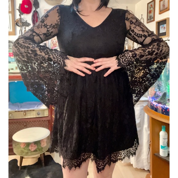Love Witch Lace Bell Sleeved Mini Dress - Picture 4 of 9
